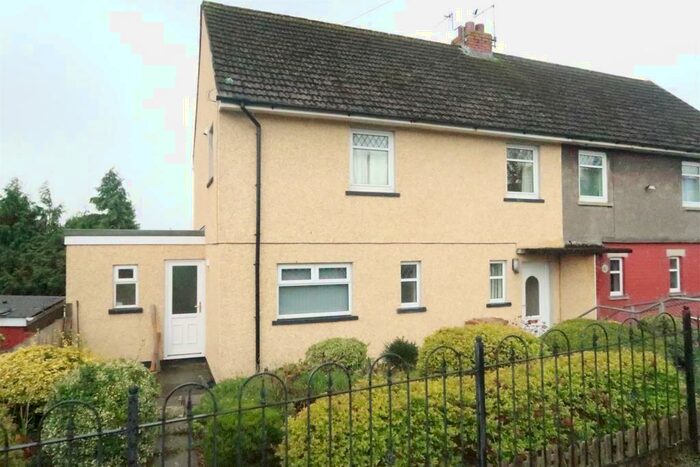 3 Bedroom Semi-Detached House To Rent In St. Marys Road, Pontllanfraith, Blackwood, NP12