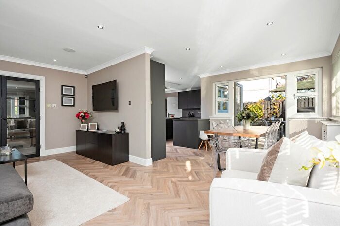 6 Bedroom Detached House For Sale In Jardine Place, Bathgate, West Lothian, EH48