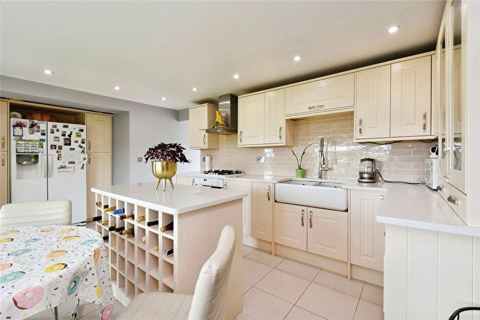 3 Bedroom Detached House For Sale In Waunhafog Road, Ammanford, Carmarthenshire, SA18