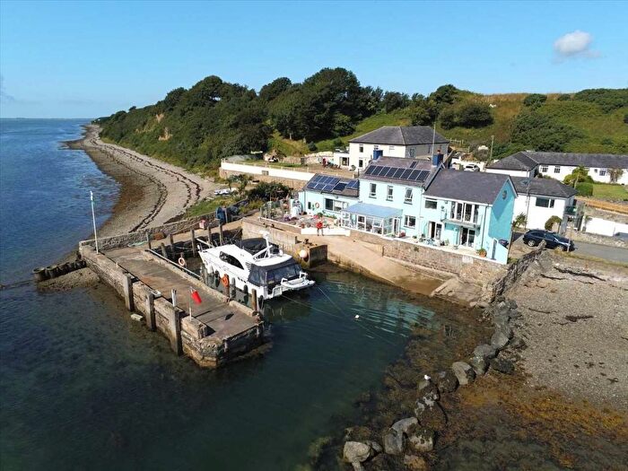 3 Bedroom Detached House For Sale In Ferry House, Brynsiencyn, LL61