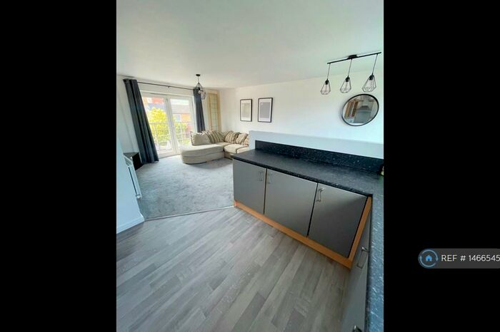 2 Bedroom Flat To Rent In Park Grange Mount, Sheffield, S2