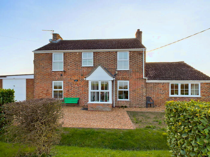 4 Bedroom Detached House For Sale In Black Drove, St Johns Fen End, Wisbech, PE14