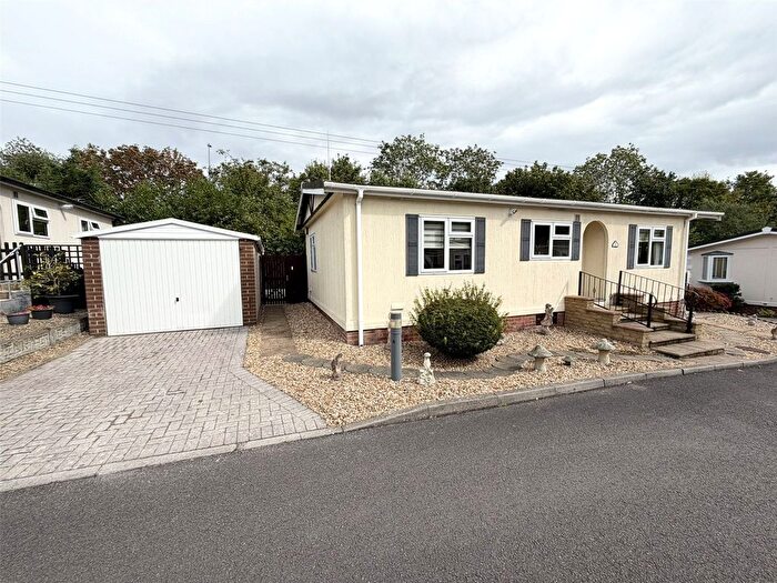 2 Bedroom Park Home For Sale In Little Dawley Close, Severn Gorge Park, Telford, Shropshire, TF7