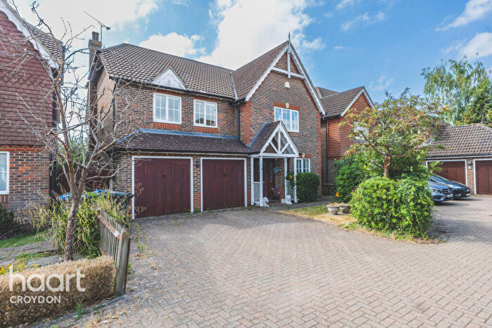 5 Bedroom Detached House For Sale In Marshall Close, South Croydon, CR2