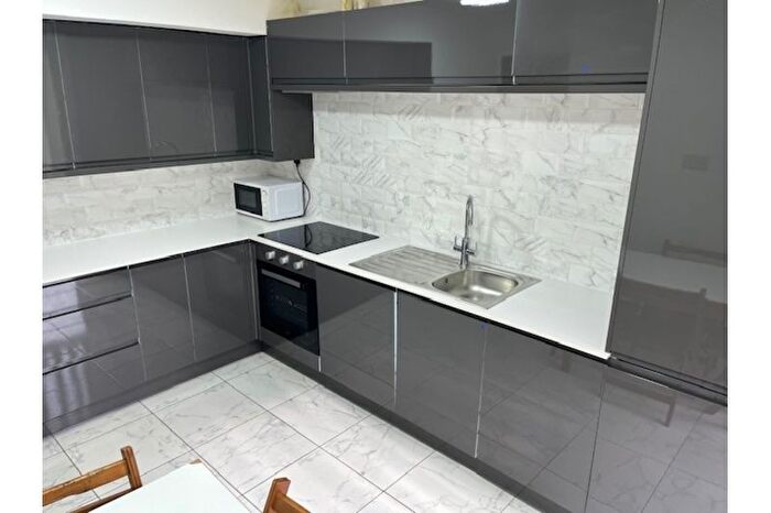 3 Bedroom Terraced House To Rent In Berrow Drive, Edgbaston, Birmingham, B15