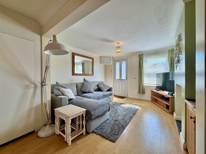 2 Bedroom End Of Terrace House For Sale In High Street, Southminster, CM0