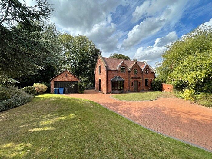 3 Bedroom Detached House For Sale In School Lane, Hints, Tamworth, Staffordshire, B78