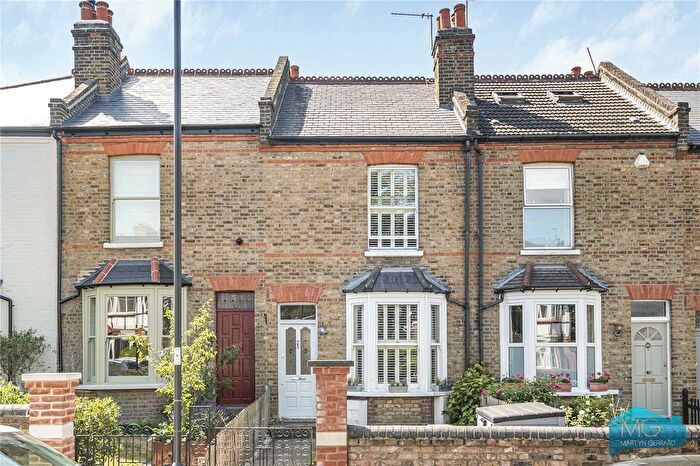 2 Bedroom Terraced House For Sale In Wades Hill, London, N21