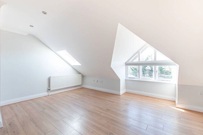 1 Bedroom Flat To Rent In Freeland Road, Acton, London, W5