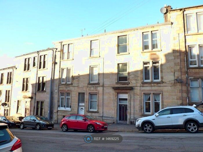 2 Bedroom Flat To Rent In Dempster Street, Greenock, PA15