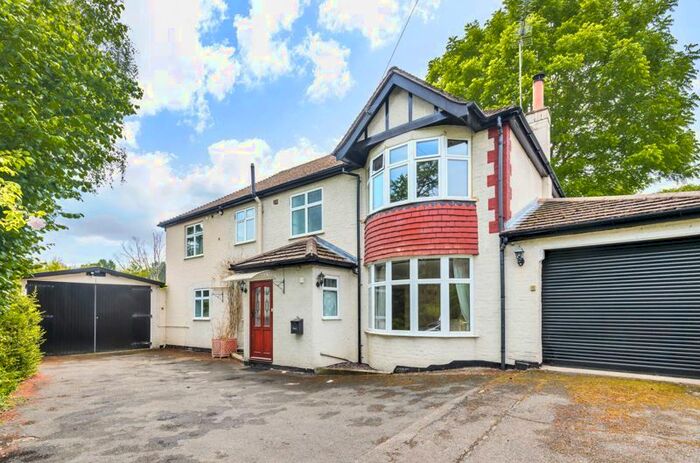 4 Bedroom Detached House To Rent In Redwood Close, Kenley, CR8