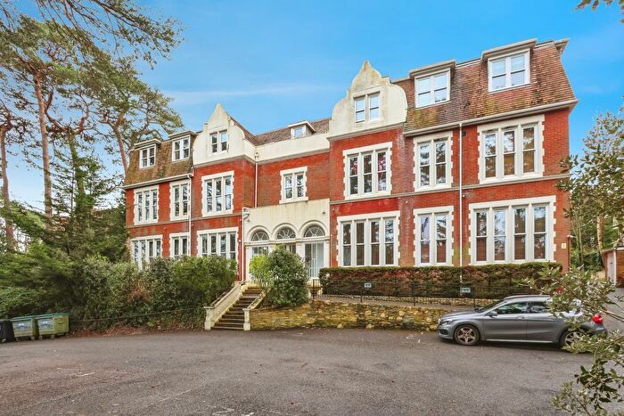 2 Bedroom Flat For Sale In , Chinegate Manor, Bournemouth, Dorset, BH1