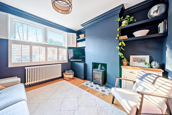 2 Bedroom Terraced House For Sale In Robson Road, London, SE27