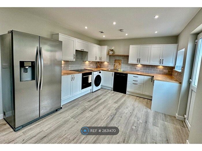 3 Bedroom Terraced House To Rent In Rialton Heights, Newquay, TR7