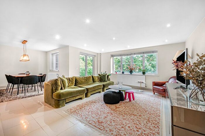 2 Bedroom Flat To Rent In Acris Court, Acris Street, SW18