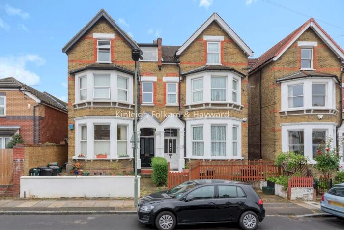 2 Bedroom Flat To Rent In Genoa Road, Penge, London, SE20