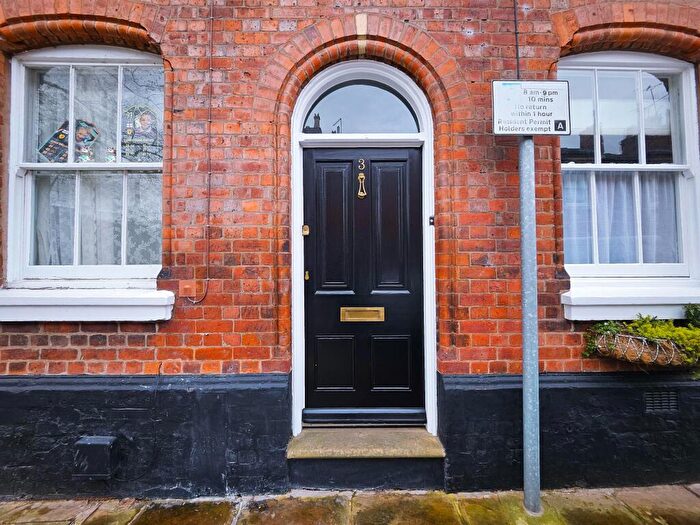 2 Bedroom Terraced House To Rent In Albion Street, Chester, CH1