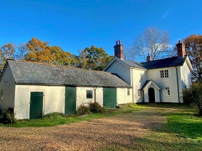 3 Bedroom Detached House To Rent In Toothill Road, Romsey, Hampshire, SO51