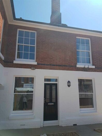1 Bedroom Apartment To Rent In St John's Place, Canterbury, CT1