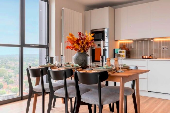 3 Bedroom Flat To Rent In George Street, Croydon, CR0