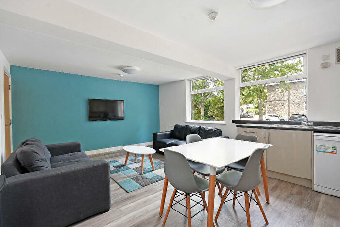 4 Bedroom Apartment To Rent In Broomgrove Apartments, Broomgrove Road, Sheffield, S10