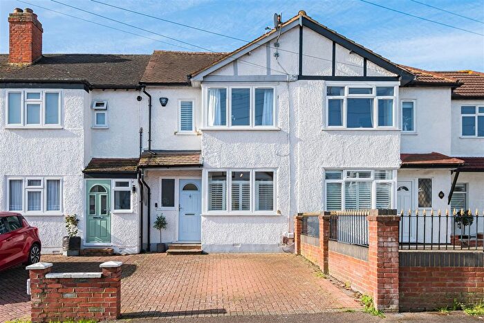 2 Bedroom Terraced House For Sale In Conrad Drive, Worcester Park, KT4