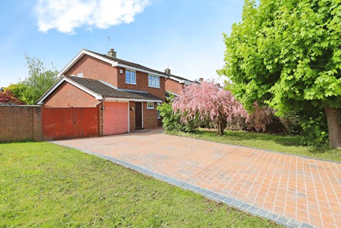 3 Bedroom Detached House For Sale In Richmond Drive, Perton, Wolverhampton, Staffordshire, WV6
