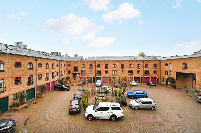 4 Bedroom Terraced House For Sale In Portland Square, London, E1W