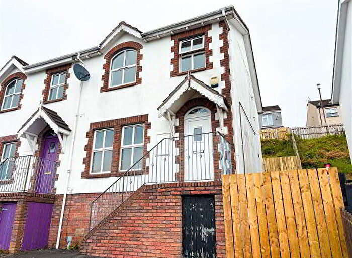 3 Bedroom Semi-Detached House For Sale In Carrickree Mews, Newry, BT34
