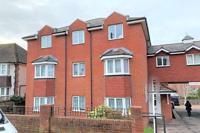 2 Bedroom Flat To Rent In Amherst Road, Bexhill-On-Sea, TN40