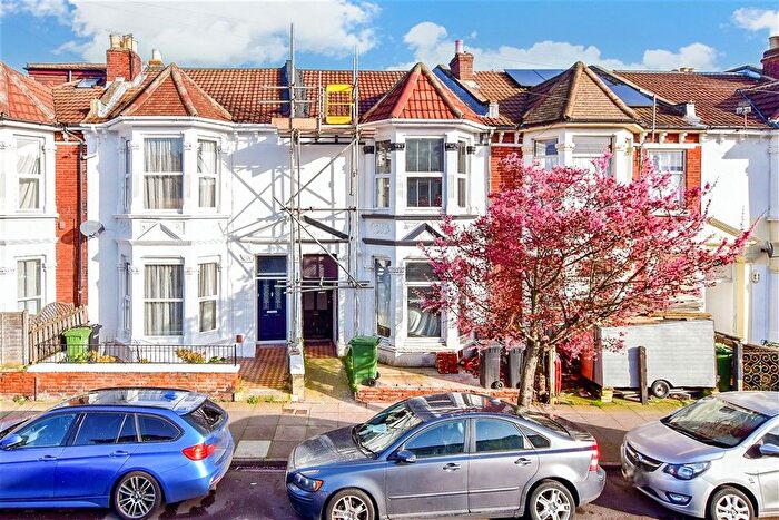 2 Bedroom Flat For Sale In Derby Road, Portsmouth, Hampshire, PO2