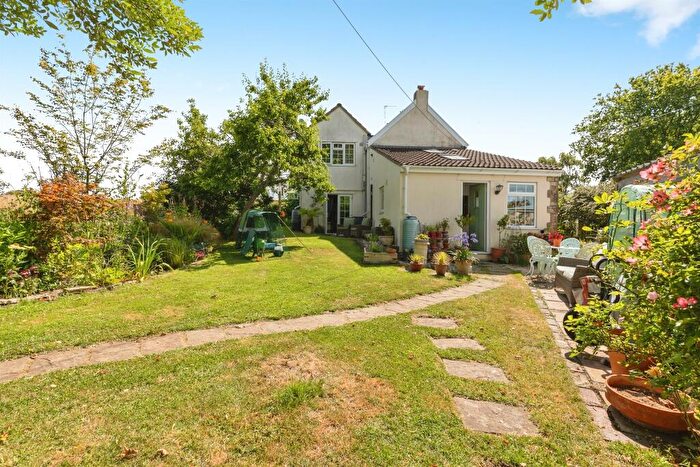 3 Bedroom Character Property For Sale In Parkfield Road, Pucklechurch, Bristol, BS16