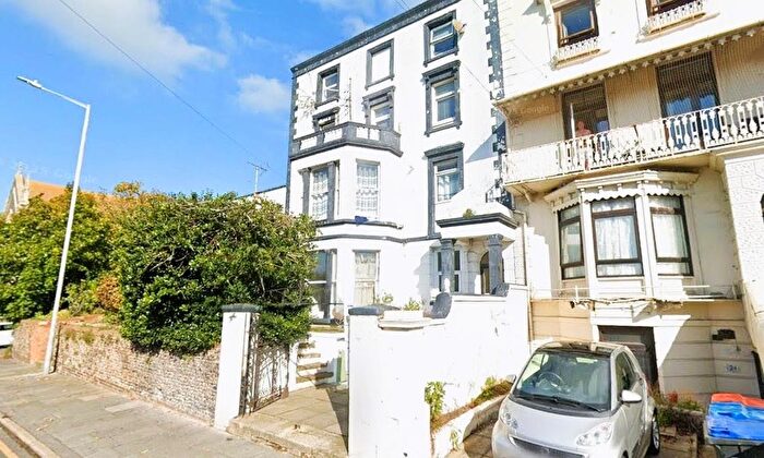 1 Bedroom Flat To Rent In Gina Court, Victoria Road, Ramsgate, CT11