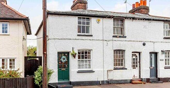 2 Bedroom Cottage For Sale In Stock Lane, Ingatestone, Essex, CM4