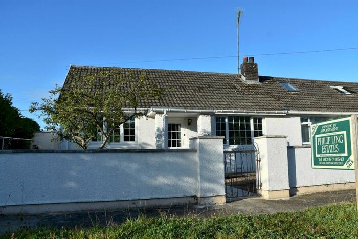 2 Bedroom Bungalow For Sale In Brongest, Newcastle Emlyn, SA38