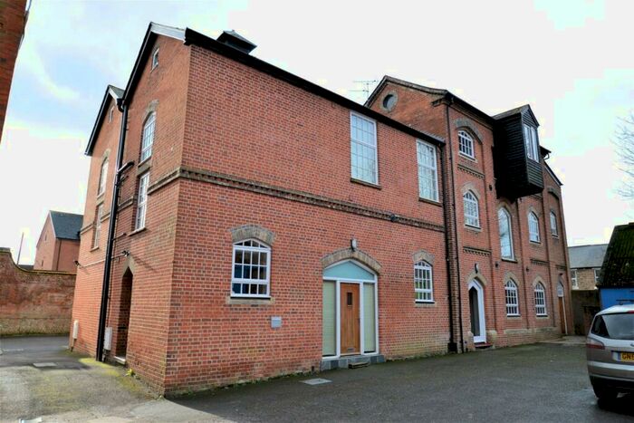 1 Bedroom Flat To Rent In Bartholomew Street, Newbury, RG14