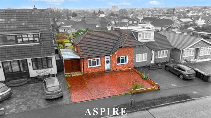 2 Bedroom Semi-Detached Bungalow For Sale In Macmurdo Road, Leigh-On-Sea, SS9