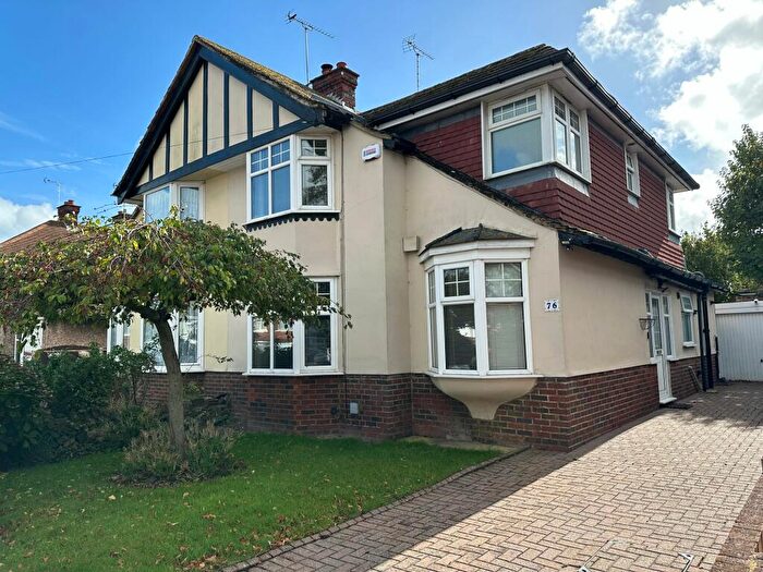 4 Bedroom Semi-Detached House To Rent In Station Approach Road, Ramsgate, CT11