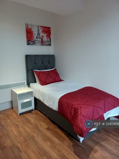 Studio To Rent In The Webberley, Stoke-On-Trent, ST1