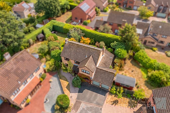 5 Bedroom Detached House For Sale In Woodgate, Cringleford, NR4