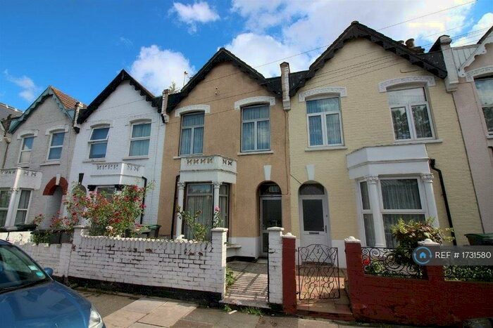 4 Bedroom Terraced House To Rent In Colina Road, London, N15