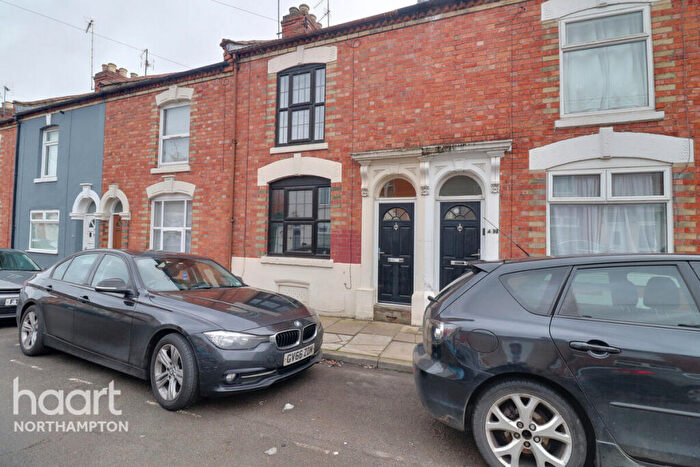3 Bedroom Terraced House To Rent In Alcombe Road, Northampton, NN1