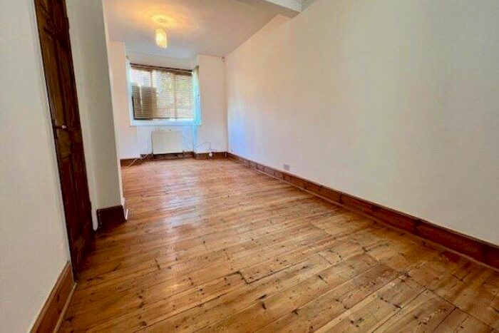 4 Bedroom Property To Rent In Elm Road, London, E11