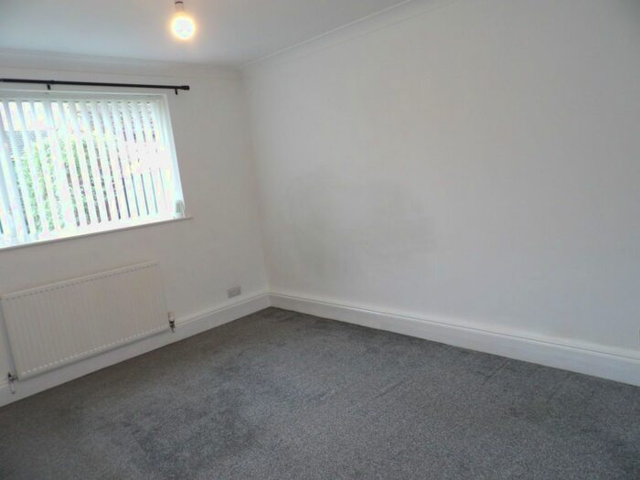 2 Bedroom Bungalow To Rent In Nutwell Lane, Armthorpe, Doncaster, DN3