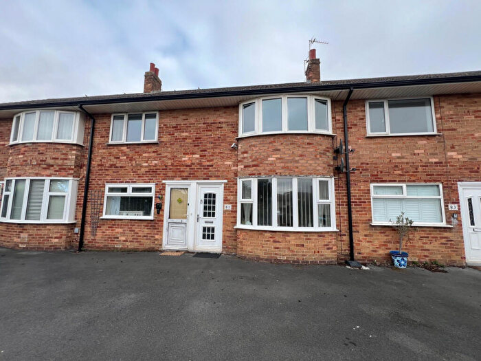 2 Bedroom Apartment To Rent In Warwick Road, Lytham St. Annes, FY8