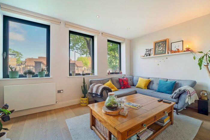 1 Bedroom Flat For Sale In John Busch House, London Road, Isleworth, TW7