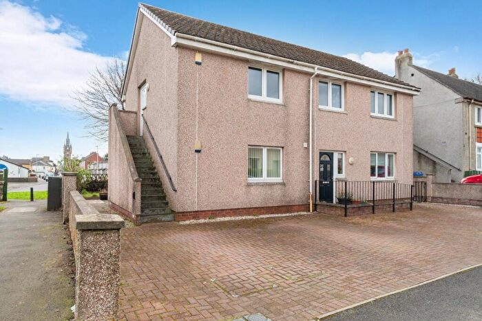 3 Bedroom Flat For Sale In Rowan Avenue, Renfrew, PA4