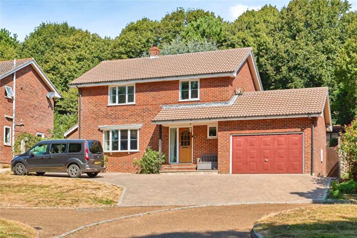 4 Bedroom Detached House For Sale In Northcourt Close, Shorwell, Isle Of Wight, PO30