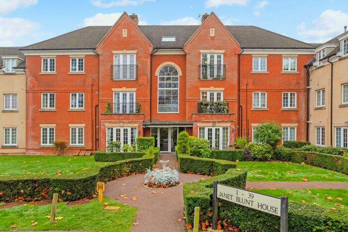 2 Bedroom Flat To Rent In Greenhill, Twyford, Banbury OX17