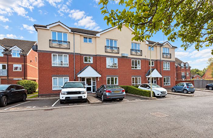 2 Bedroom Flat For Sale In Angelica Way, Whiteley, PO15